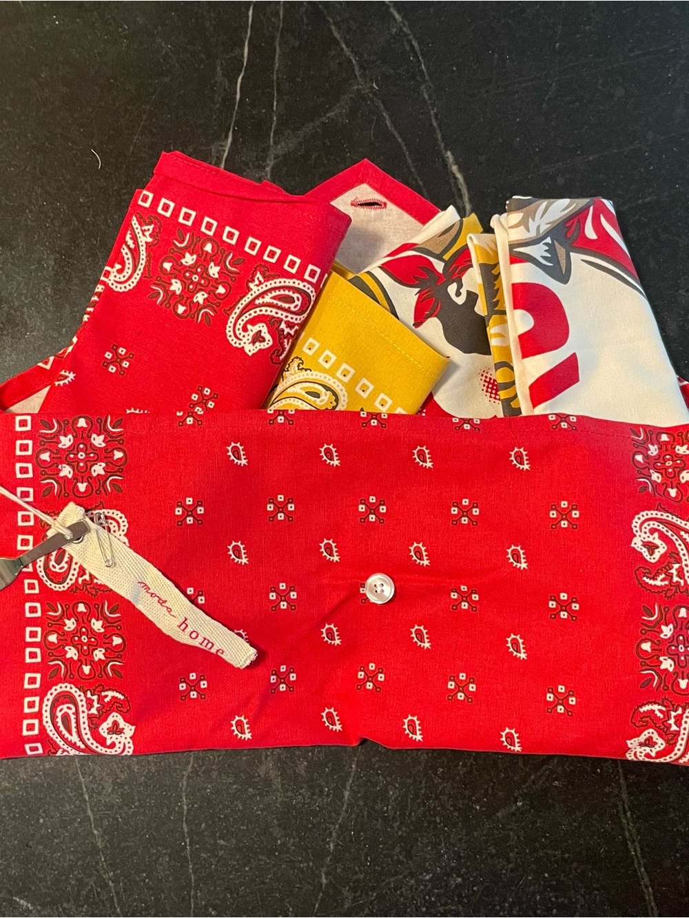 Moda Western Print Kitchen Linens